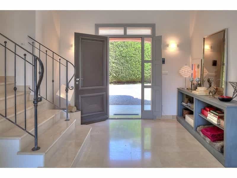 Other in Mougins, Provence-Alpes-Cote d'Azur 10952596