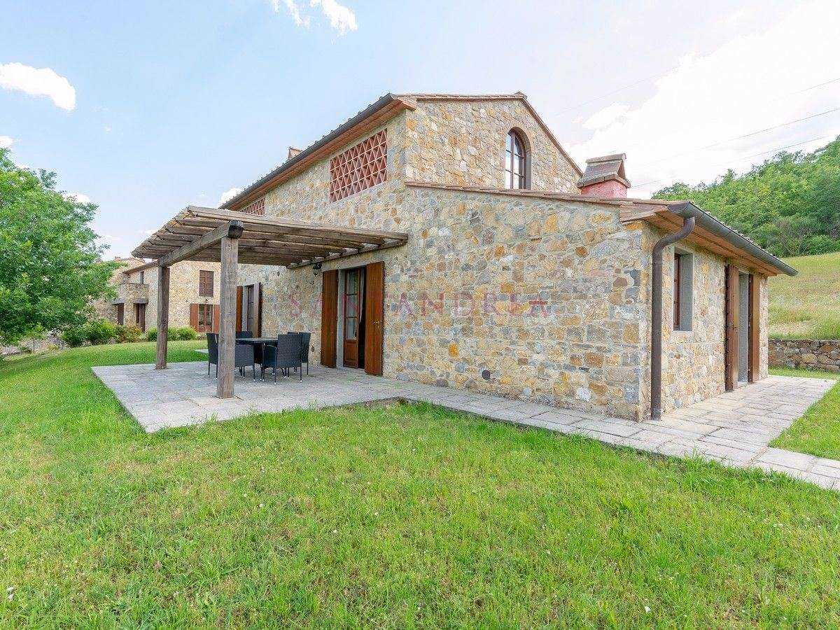 rumah dalam Bucine, Tuscany 10952623