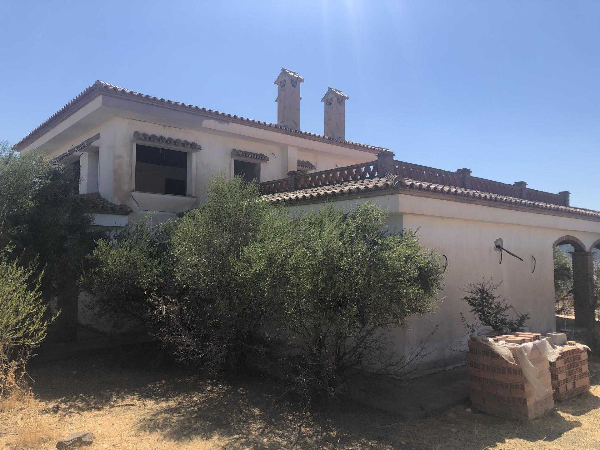 rumah dalam Alozaina, Andalusia 10952773