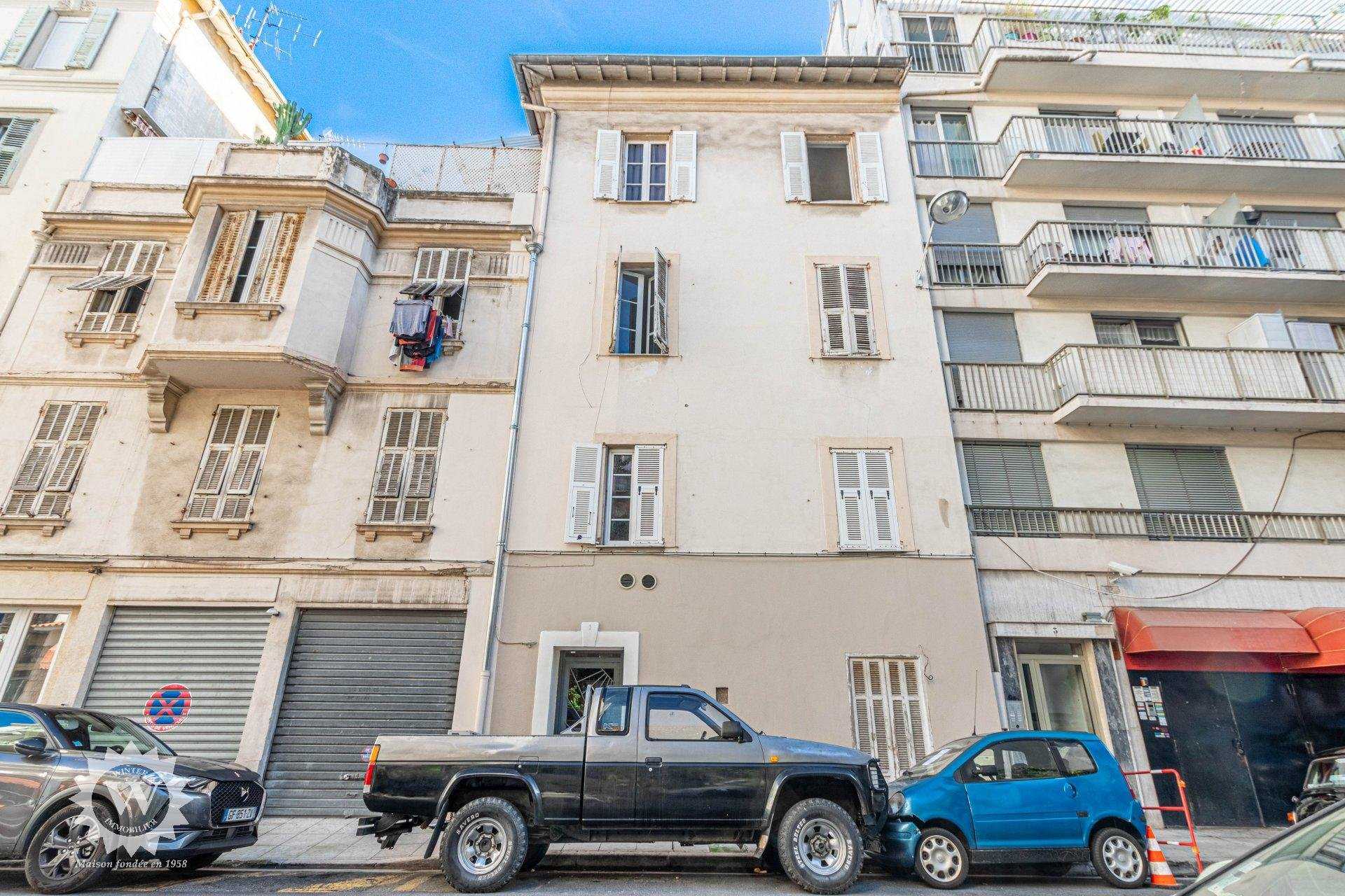 Condominium in Sint-Philippe, Provence-Alpes-Côte d'Azur 10953005