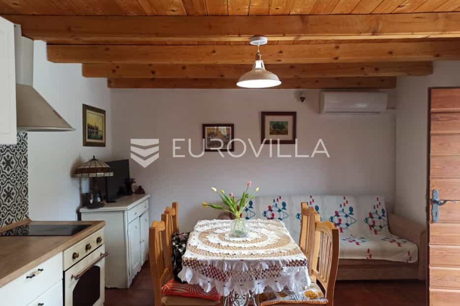 House in Žena Glava, Splitsko-dalmatinska županija 10953210