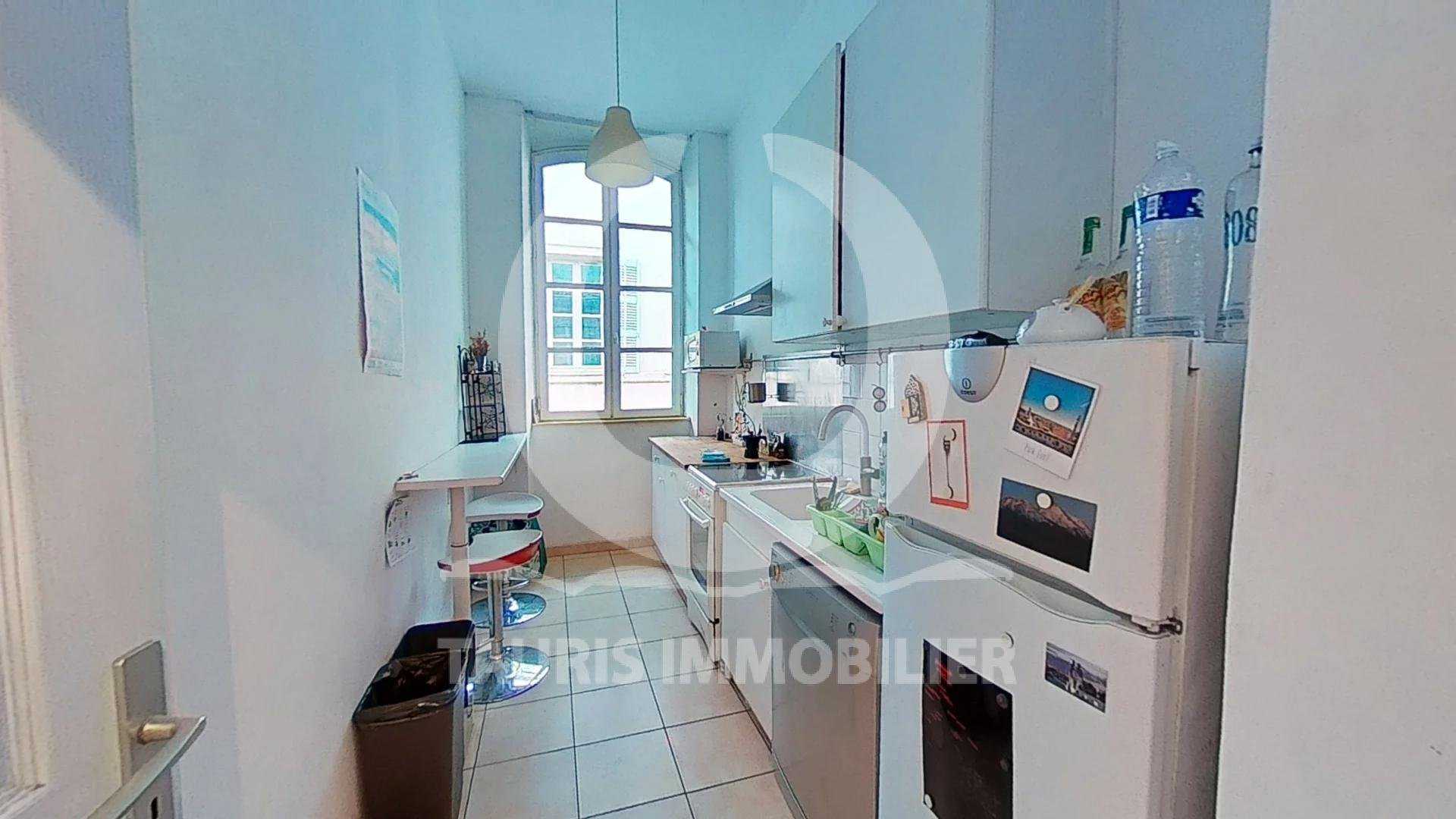 Condominio en Marsella, Provenza-Alpes-Costa Azul 10956120