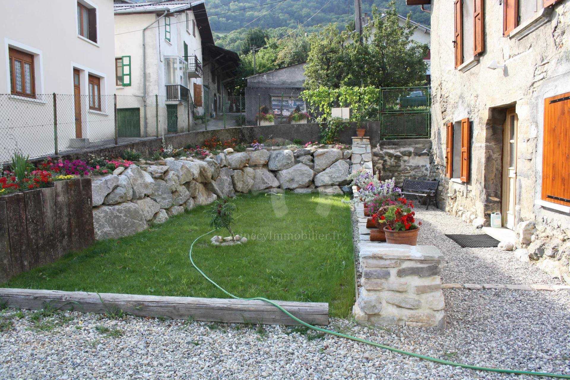 σπίτι σε Valgelon-La Rochette, Savoie 10956128
