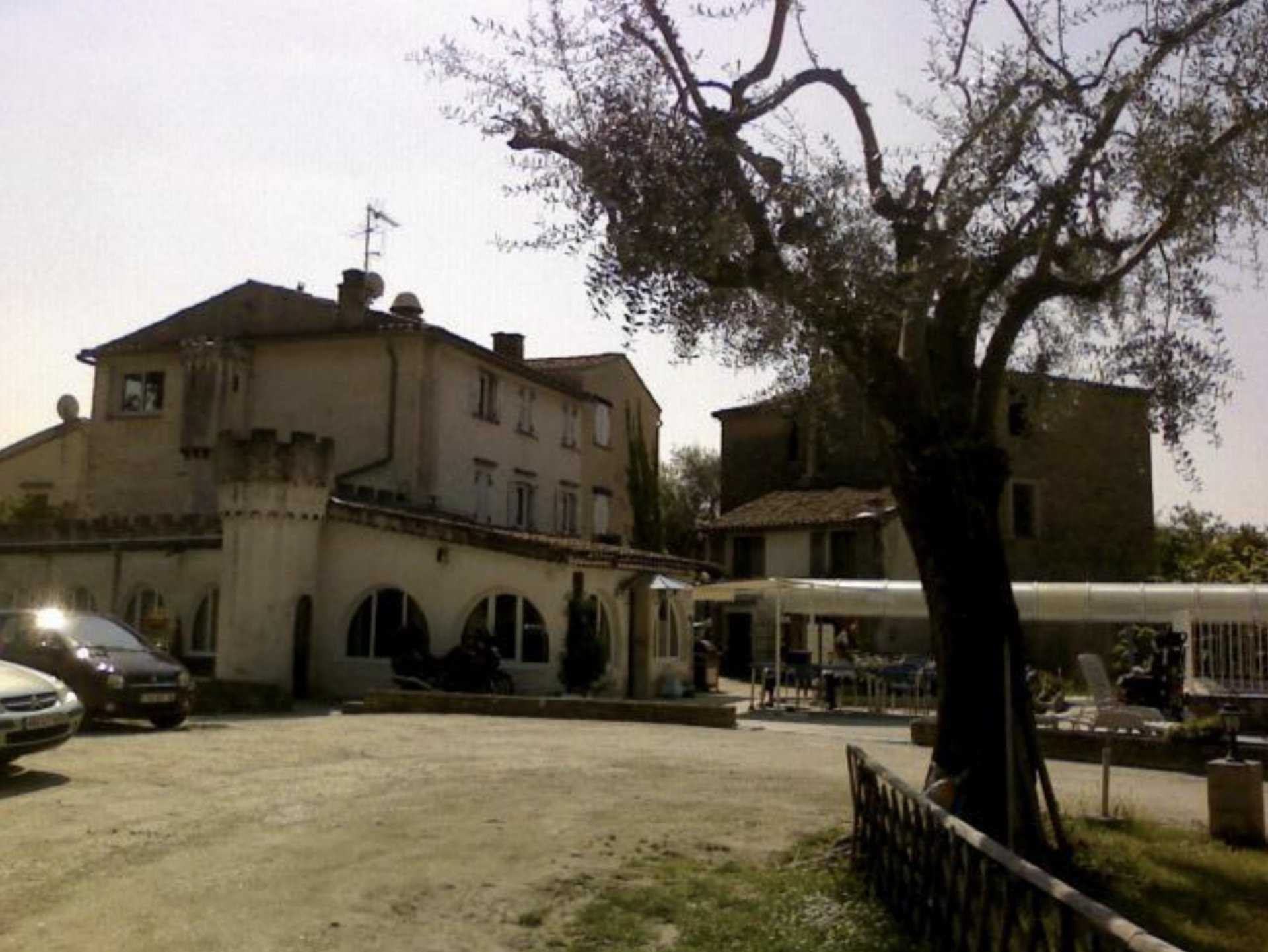 Casa nel Berre-les-Alpes, Provence-Alpes-Cote d'Azur 10956131