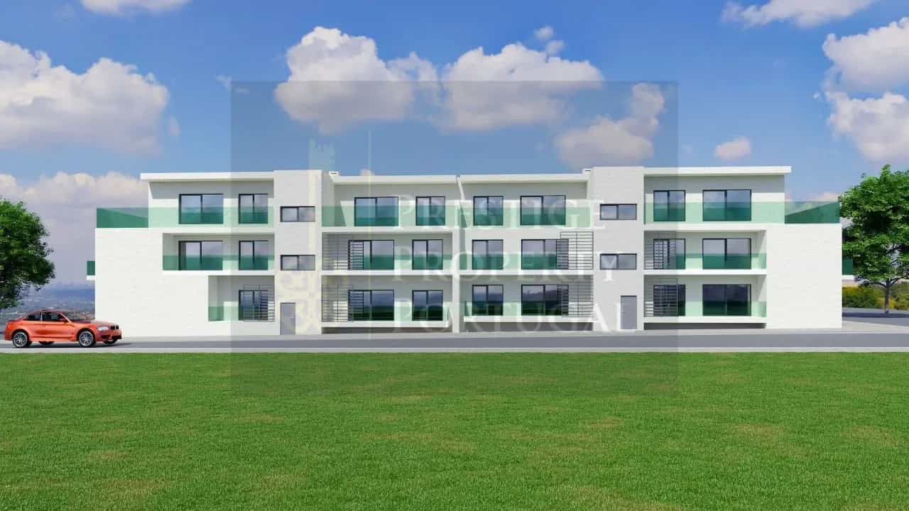 Condominium in Tavira, Faro District 10956170