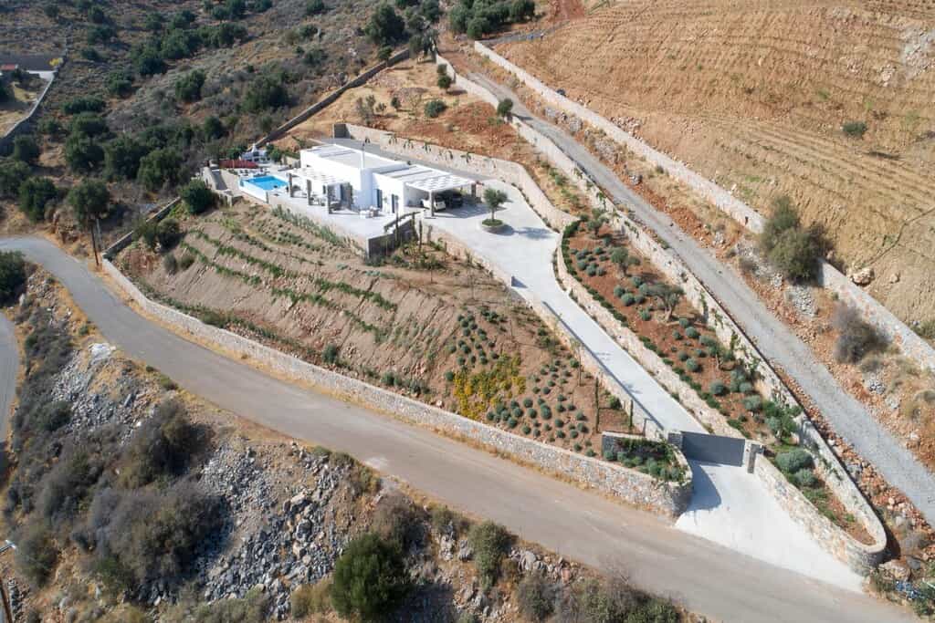 House in Agios Nikolaos,  10956322