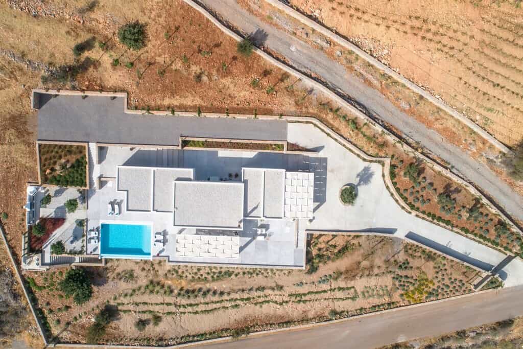House in Agios Nikolaos,  10956322