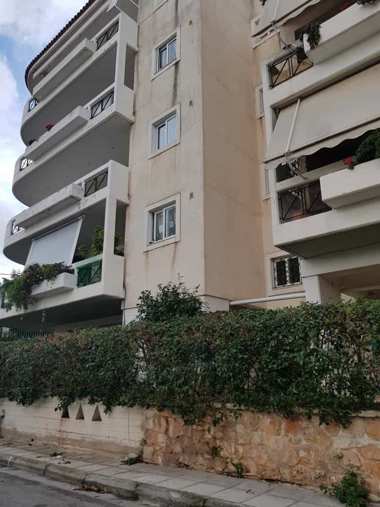 Condominium in Koropi,  10956328