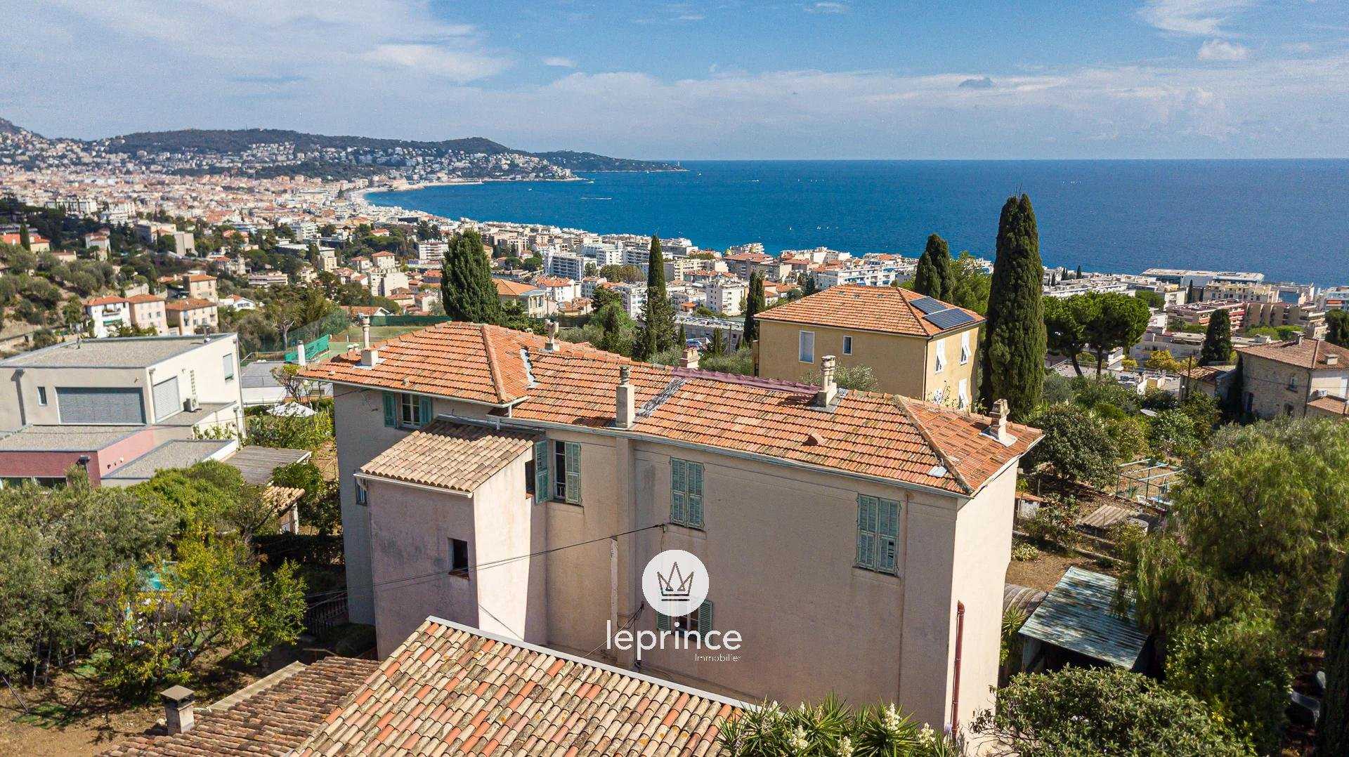 Будинок в Nice, Alpes-Maritimes 10957348