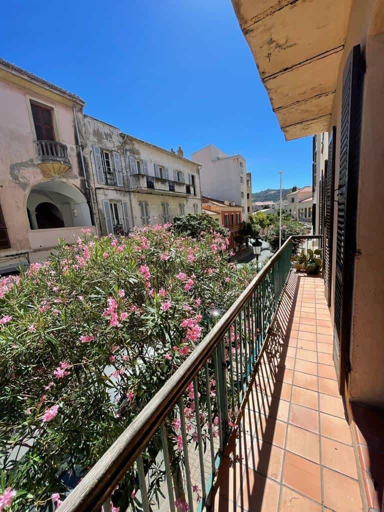 Condominium in Calvi, Corsica 10957401