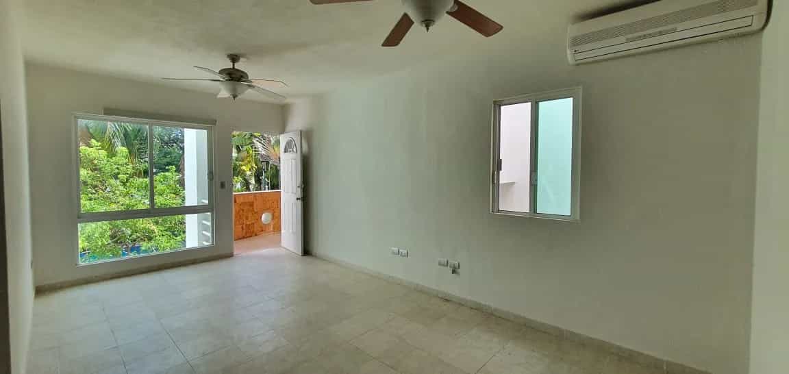 Condominium in Cancún, Quintana Roo 10957455