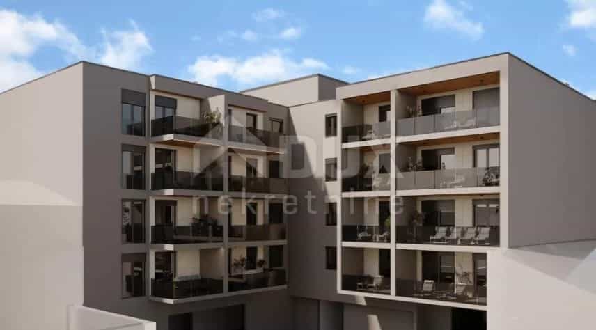 Condominium in , Istria County 10959156