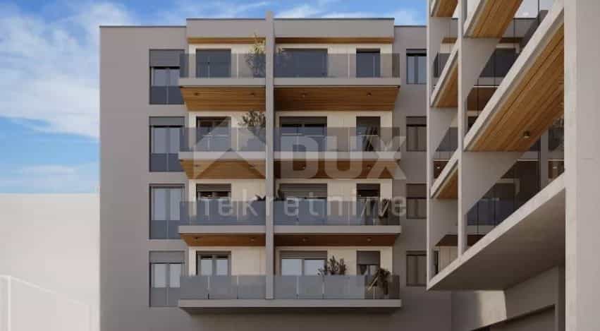 Condominium in , Istria County 10959156