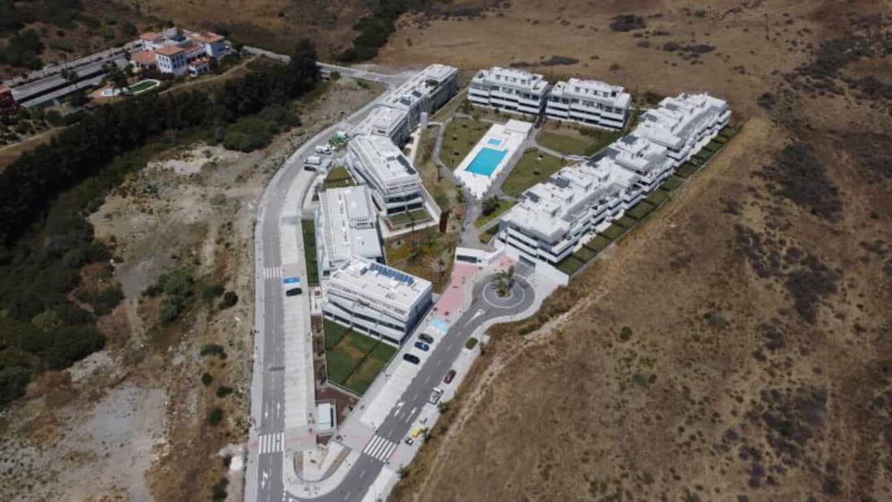 Condominium in Estepona, Andalusia 10959469