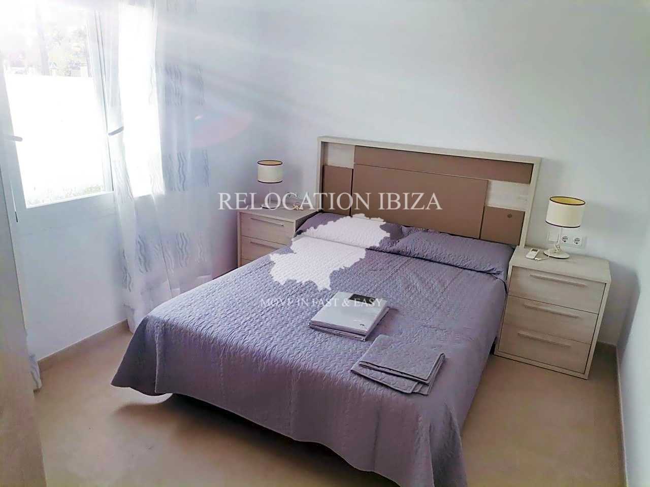House in Santa Eulària des Riu, Balearic Islands 10959519