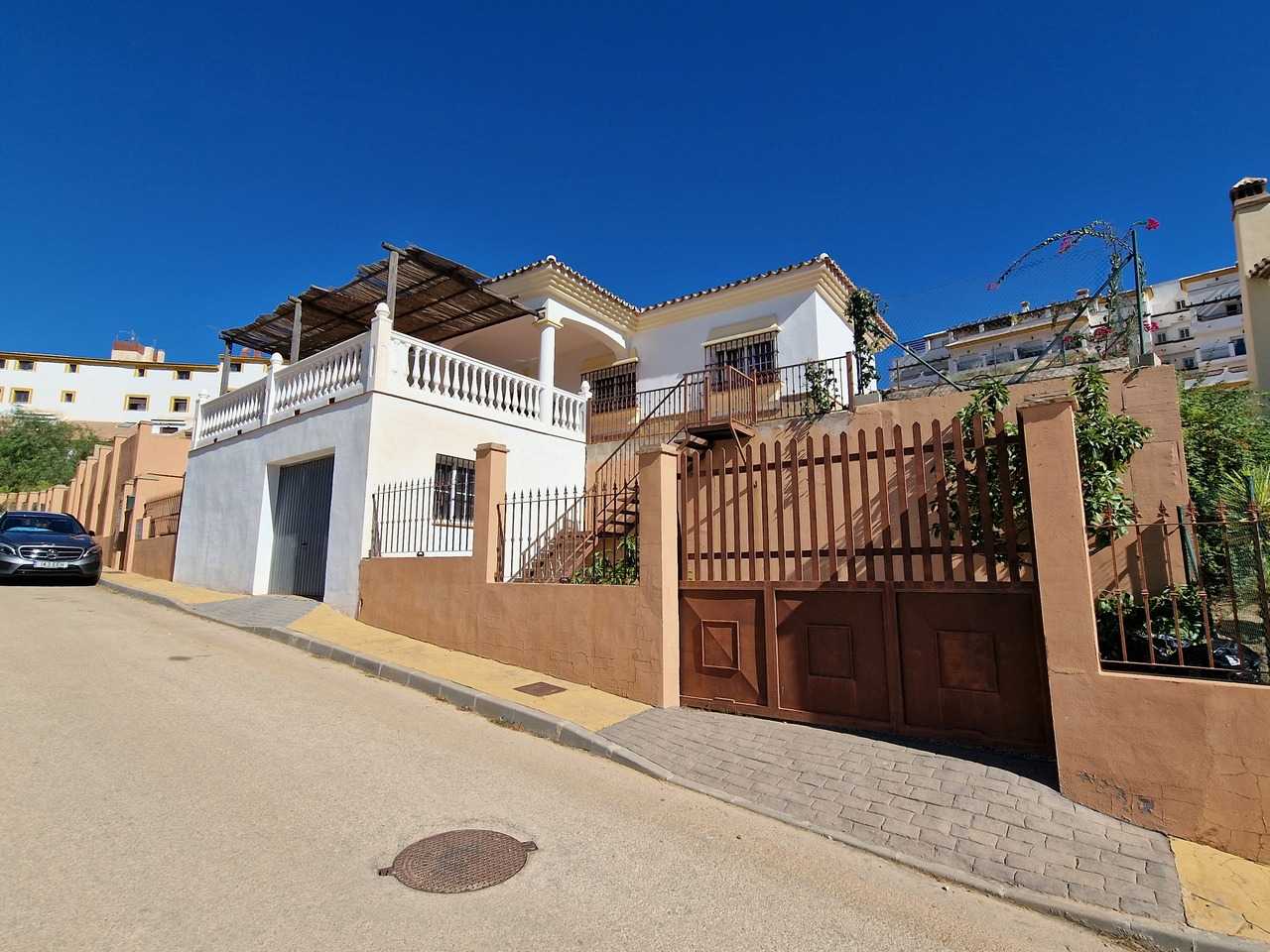 Rumah di Alcaucin, Andalusia 10960527
