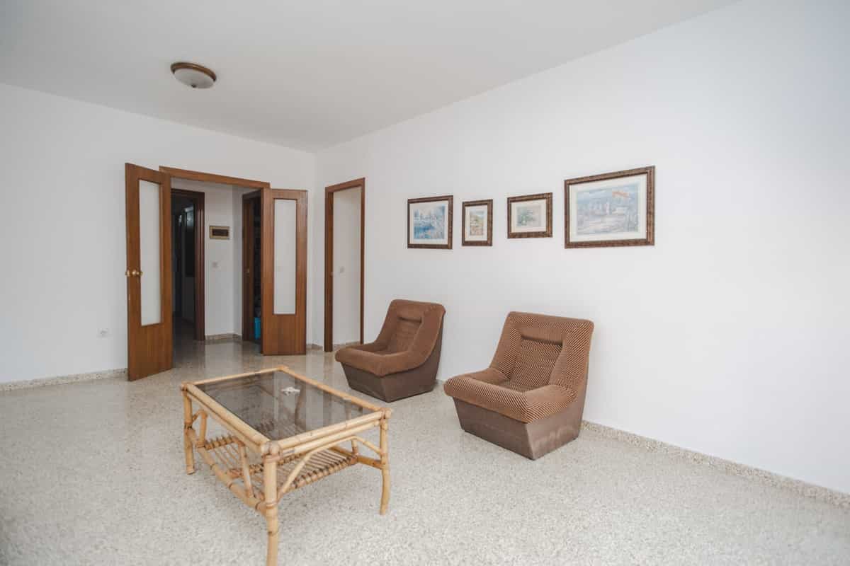 Condominium in Fuengirola, Andalusia 10960903