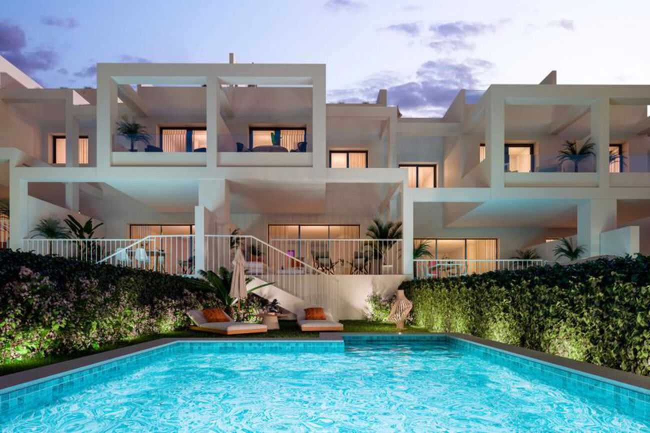 Condominium in Manilva, Andalusia 10961147