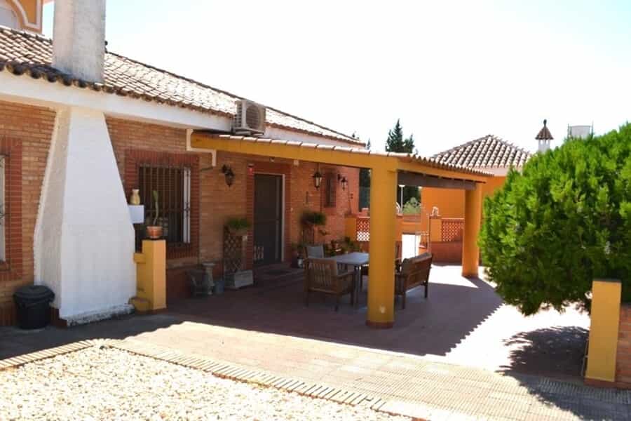 房子 在 Lucena del Puerto, Andalucía 10962659