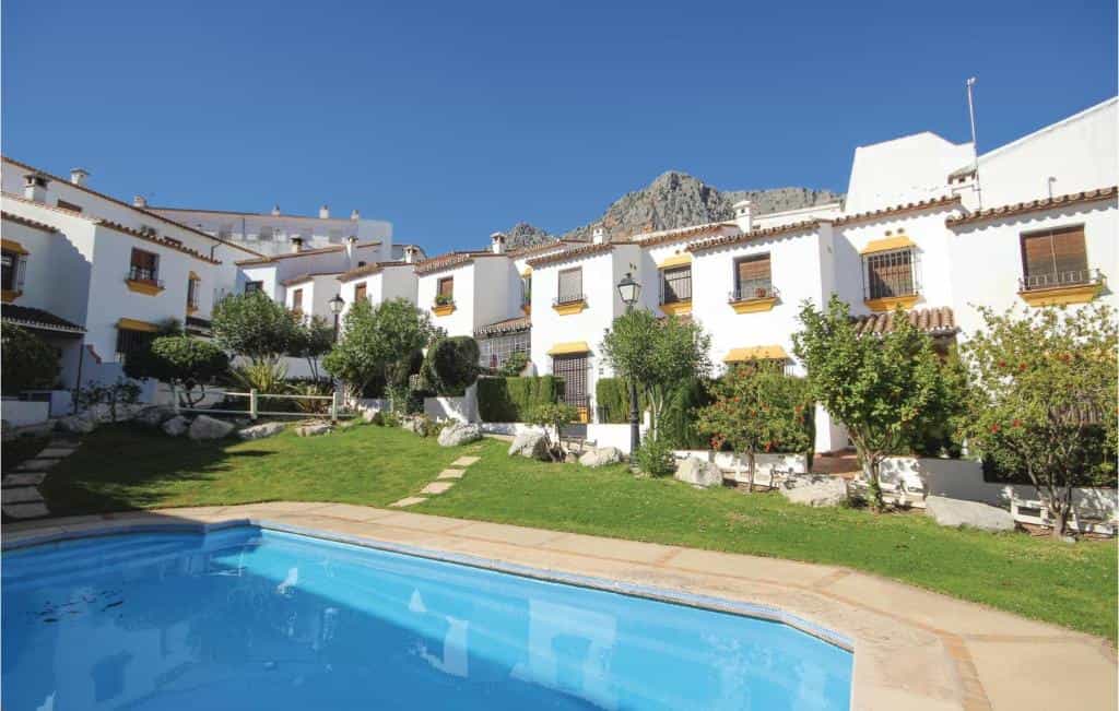 Rumah di Benaojan, Andalusia 10963147