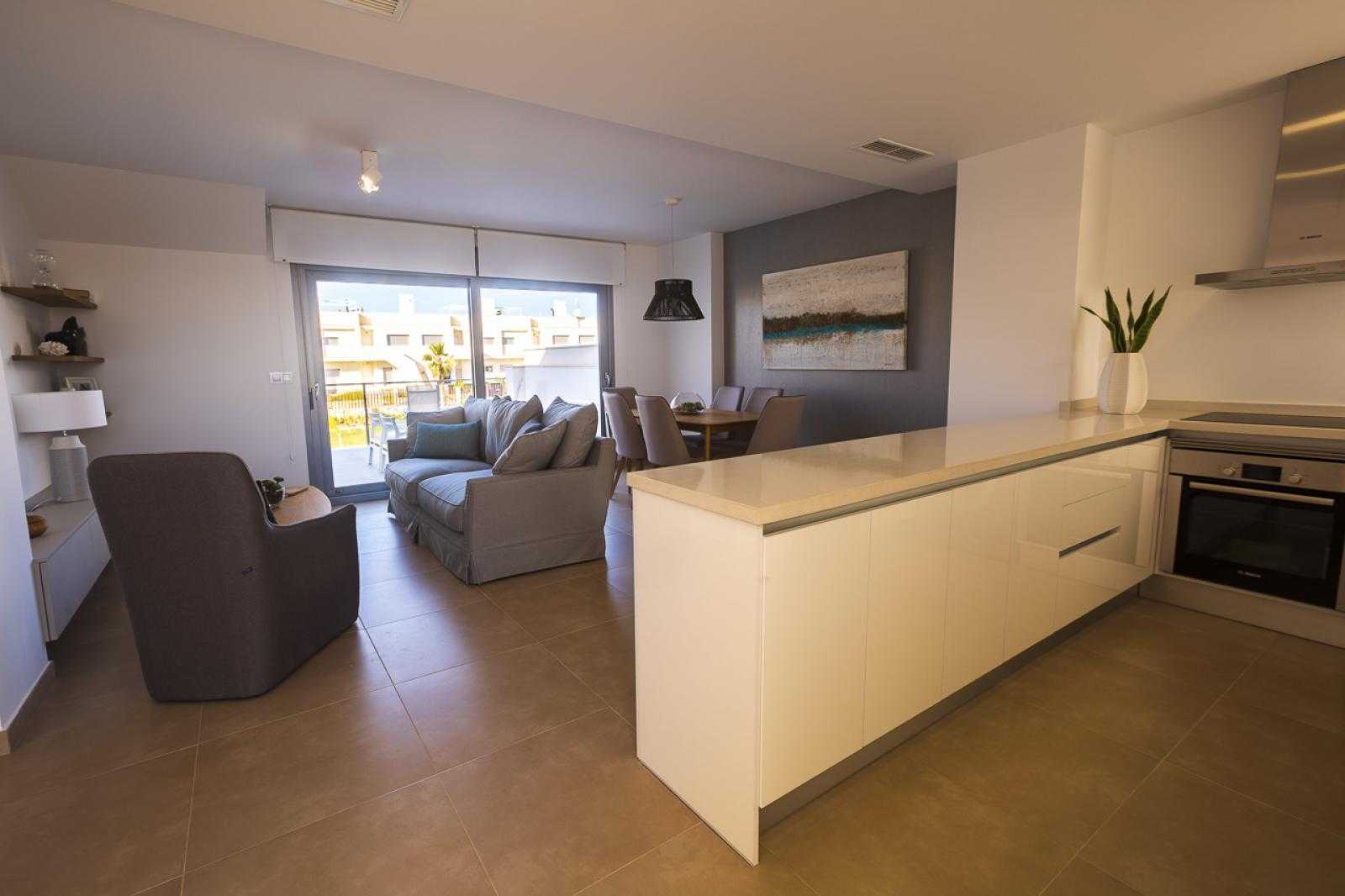 Condominium in Alicante, Valencia 10964543