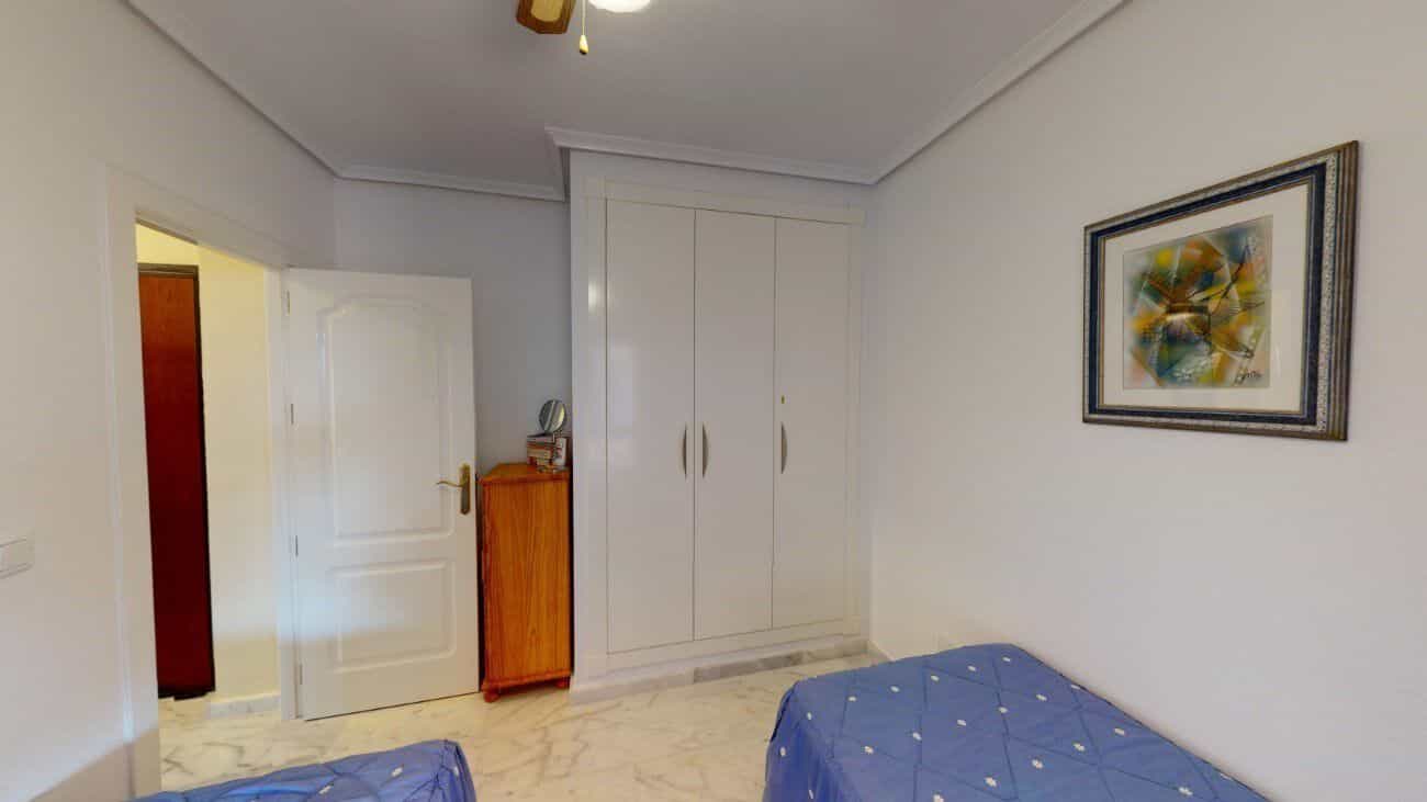 公寓 在 圣米格尔德萨利纳斯, 巴伦西亚 10964621