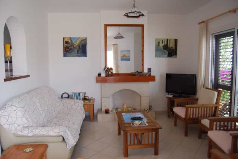 Condominium in Mesogi, Pafos 10967166