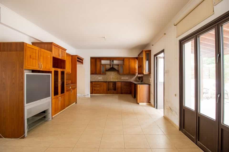 Rumah di Aradippou, Larnaca 10968260