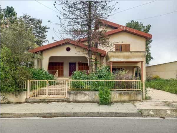 rumah dalam Nicosia, Lefkosia 10968293