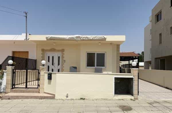 Hus i Livadia, Larnaka 10968301
