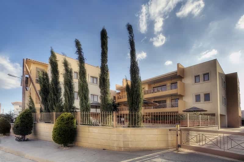 Condominium in Kiti, Larnaka 10968410