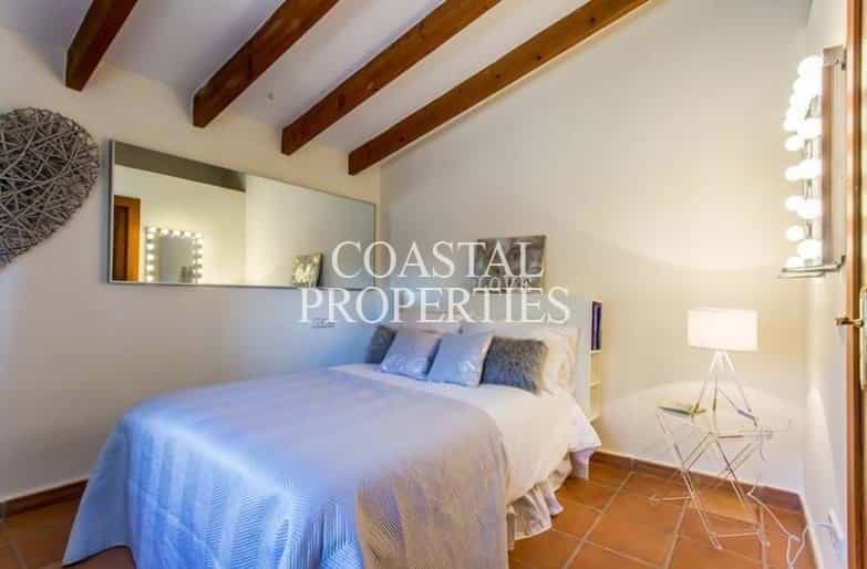 بيت في Es Capdellà, Balearic Islands 10970560