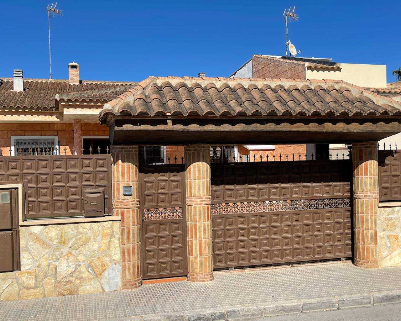 بيت في Benferri, Comunidad Valenciana 10970949