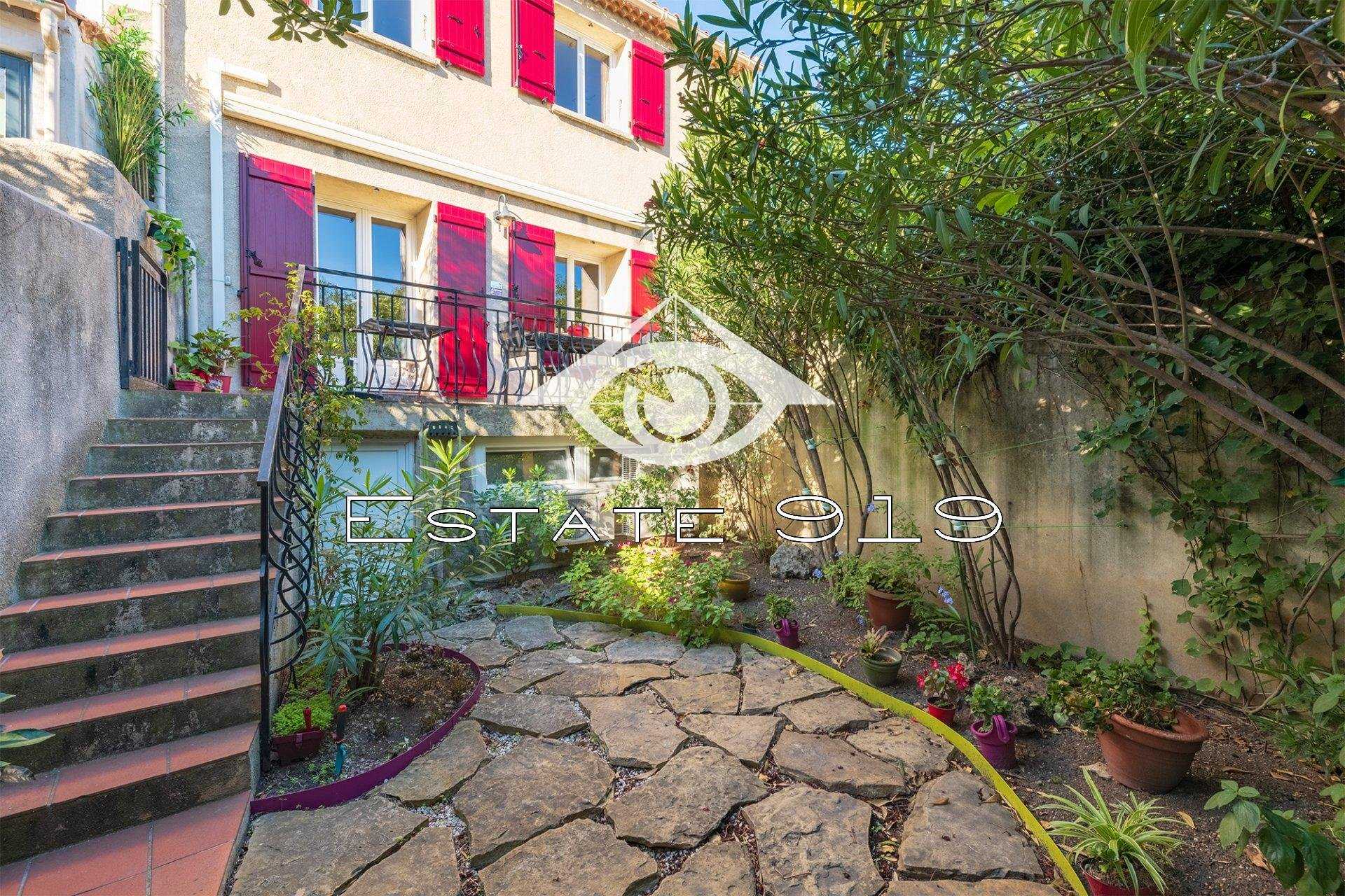 House in Marseille, Provence-Alpes-Cote d'Azur 10971541