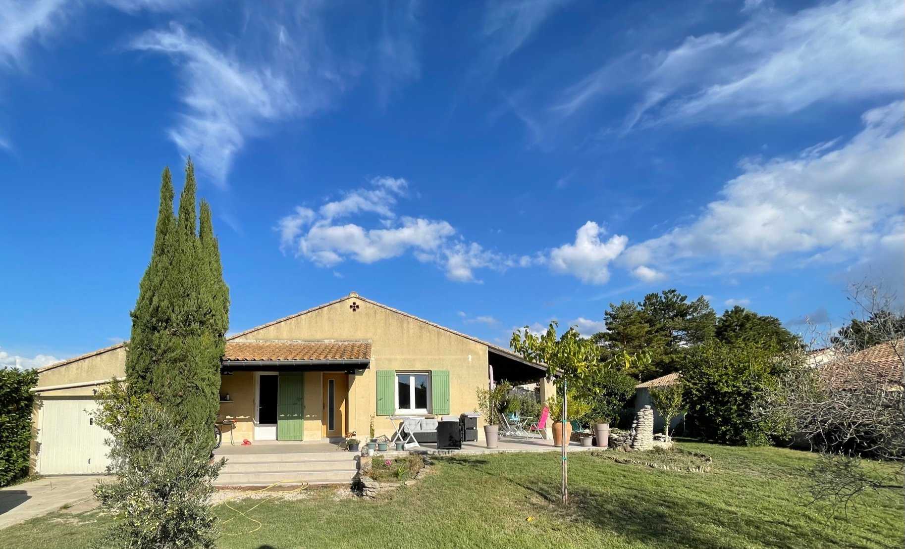 Huis in Pernes-les-Fontaines, Provence-Alpes-Côte d'Azur 10971551