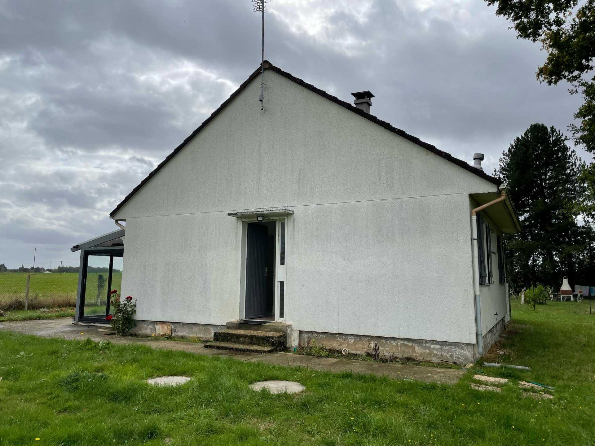 房子 在 Mesnils-sur-Iton, Eure 10973172
