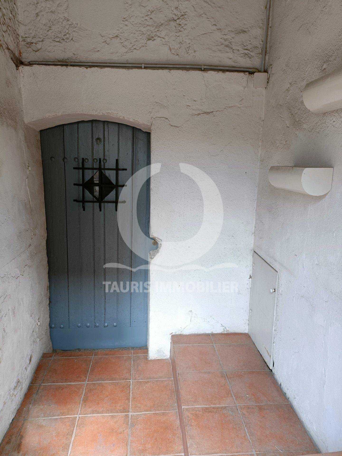 Casas Múltiplas no La Penne-sur-Huveaune, Provença-Alpes-Costa Azul 10974272