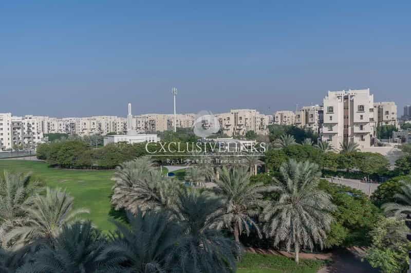Condominium in `Ud al Bayda', Dubayy 10974352
