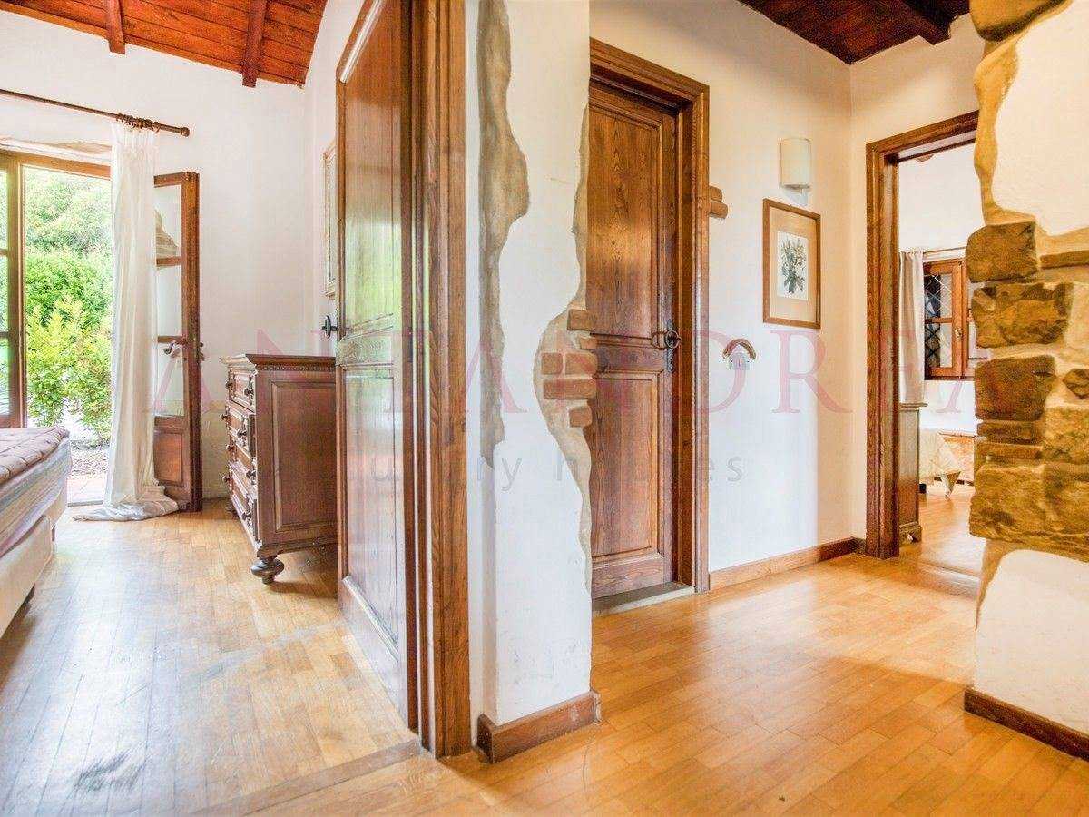 House in Rignano sull'Arno, Tuscany 10975588