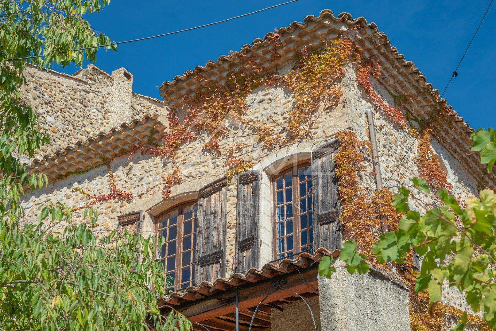 Huis in Puimichel, Provence-Alpes-Côte d'Azur 10975771