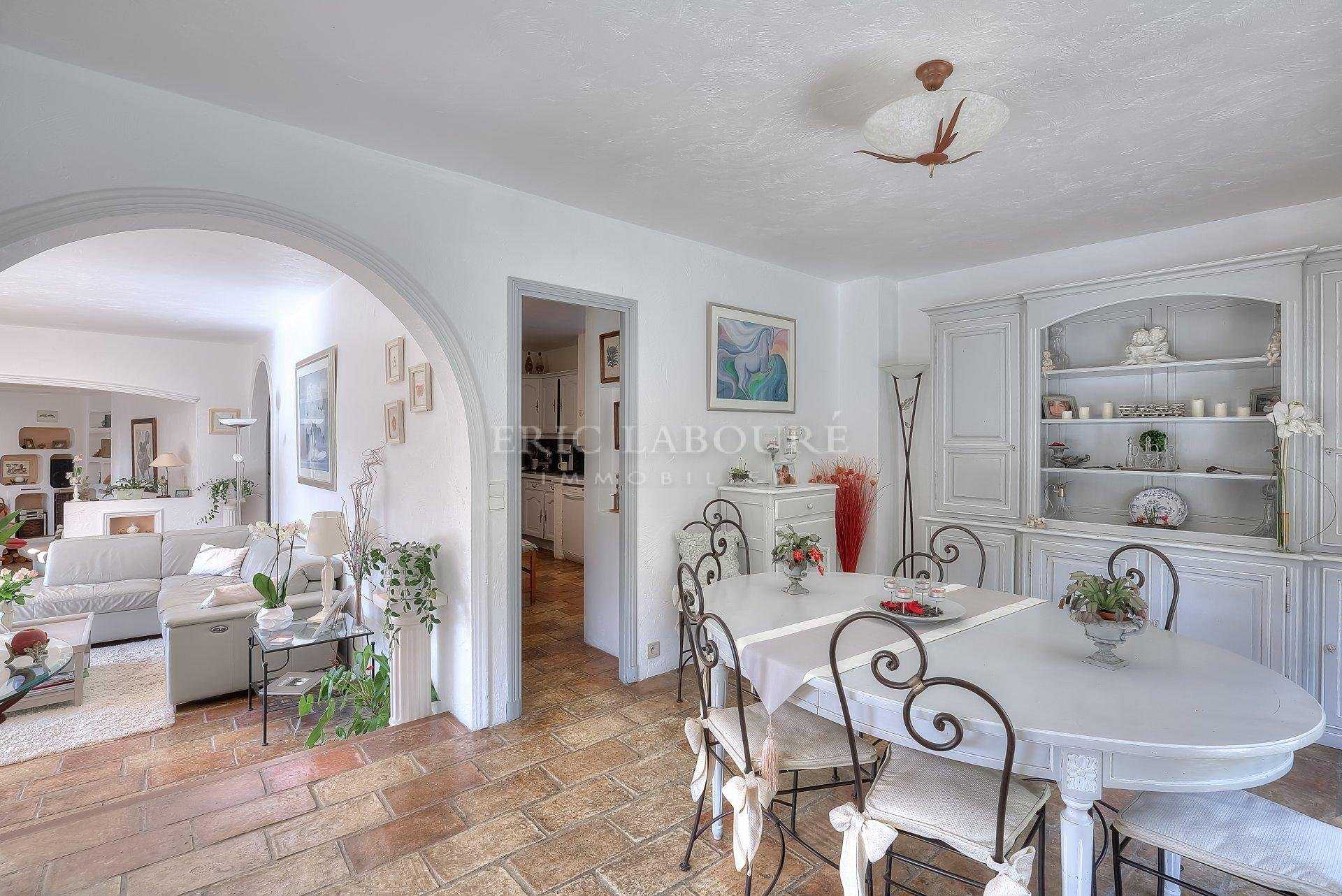 Rumah di Valbonne, Provence-Alpes-Cote d'Azur 10975772