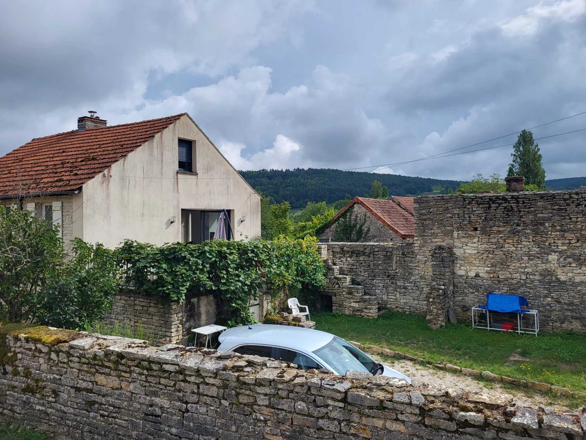 Dom w Auxey-Duresses, Côte-d'Or 10977146