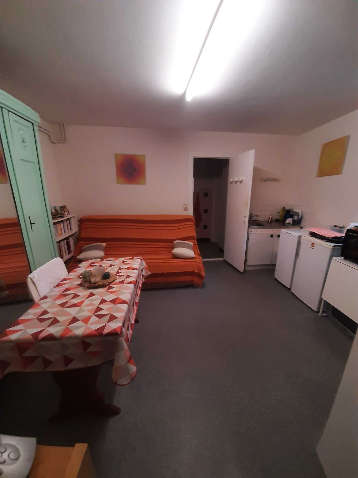 公寓 在 Beaune, Côte-d'Or 10977149