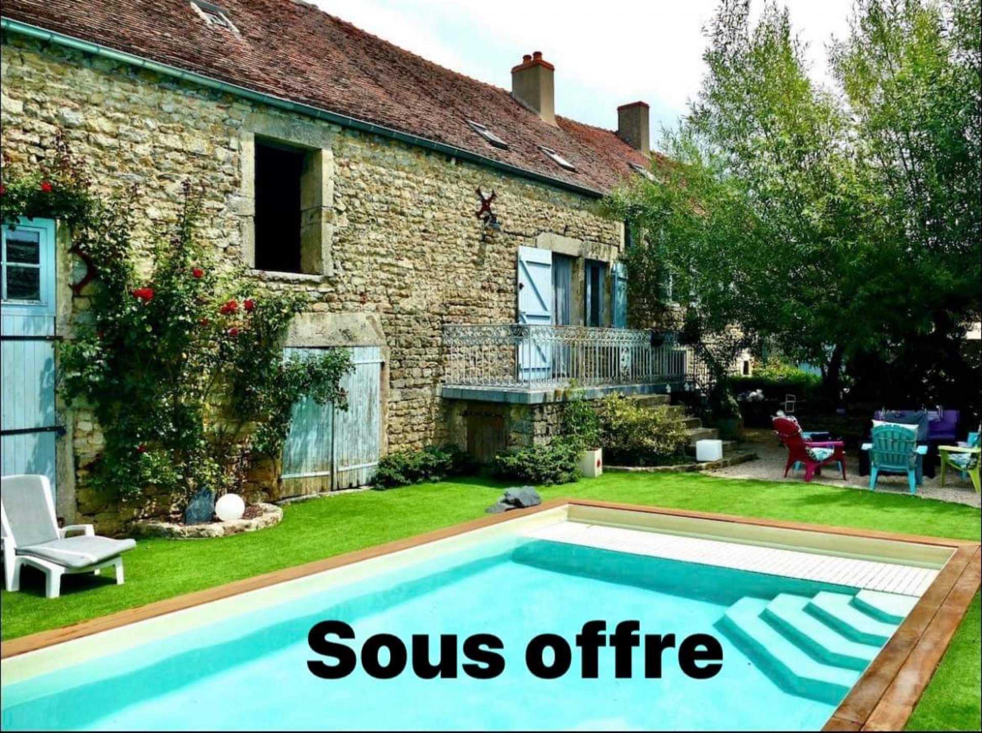 σπίτι σε Beaune, Saône-et-Loire 10977153