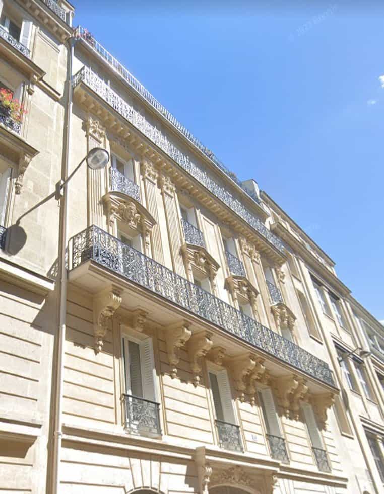 Квартира в Paris 8ème, Paris 10977165