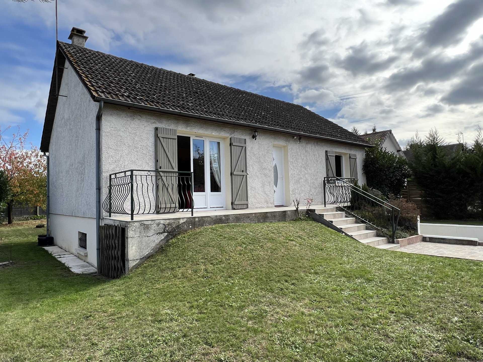 Hus i Anet, Centre-Val de Loire 10979043