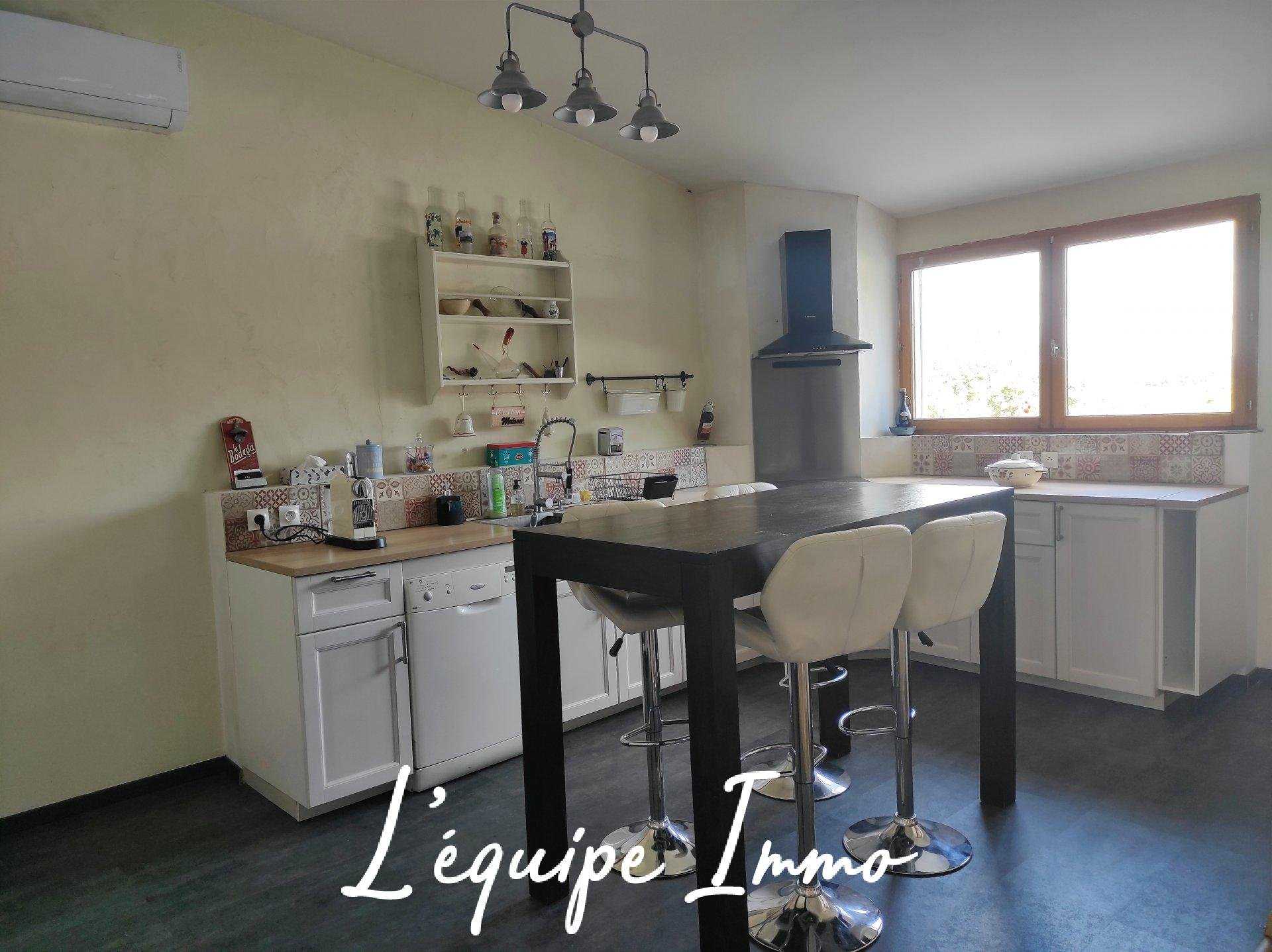Talo sisään Montaigut-sur-Save, Occitanie 10979095