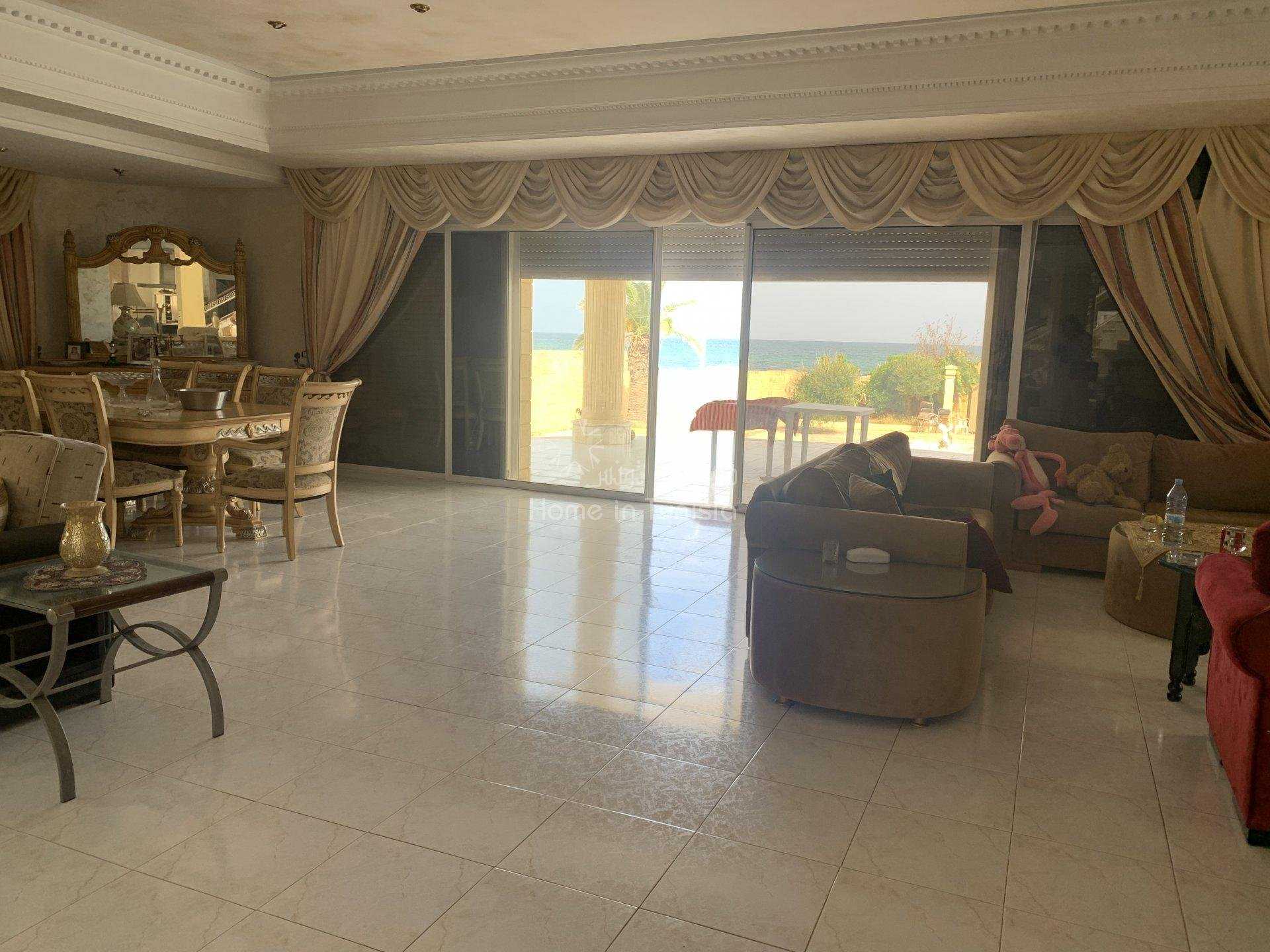 σπίτι σε Villa des Pins, Sousse 10979113
