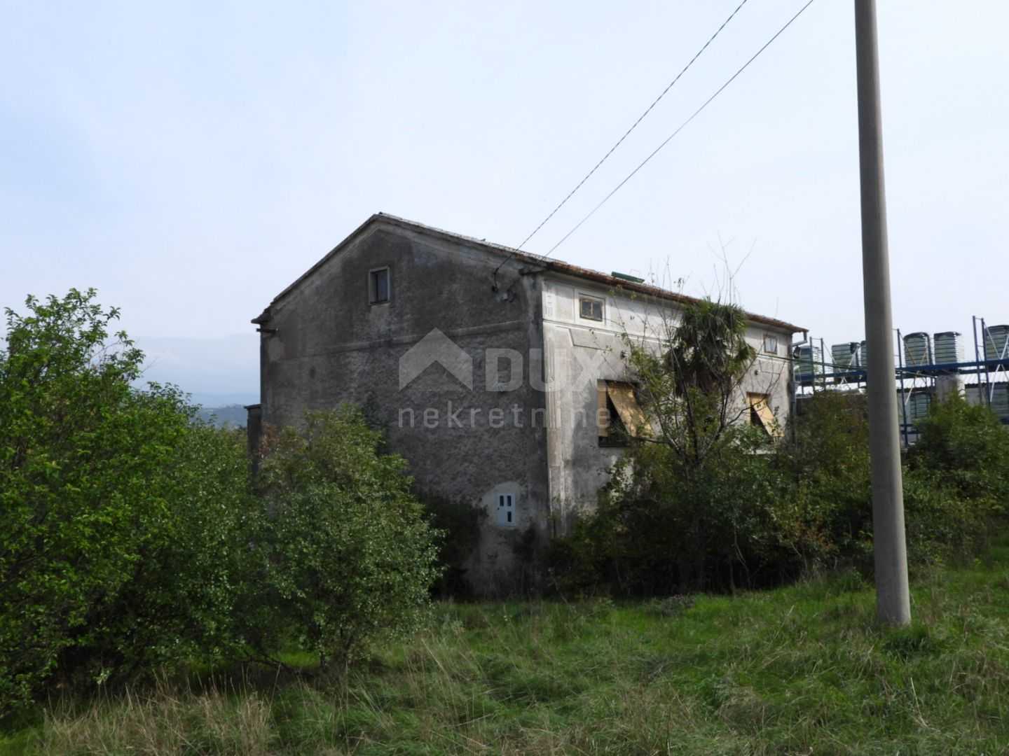 房子 在 Čavle, Primorje-Gorski Kotar County 10979218