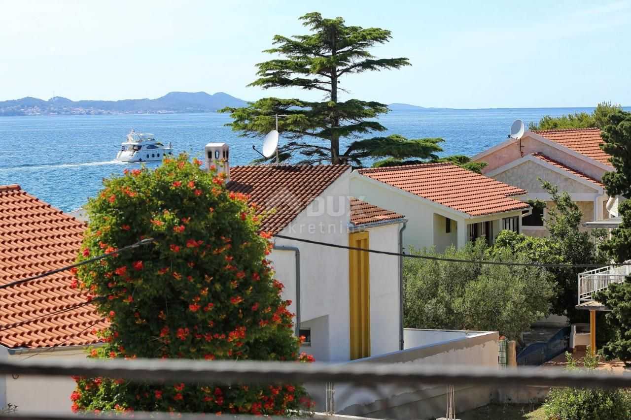 Haus im Bibinje, Zadar County 10979234